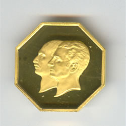 Iran 1976 Gold Octagon Medal 4.9g. Pahlavi Anniversary PF
